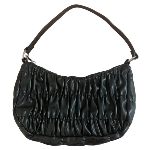 Elegant Black Shoulder Bag - Picture 3 of 12